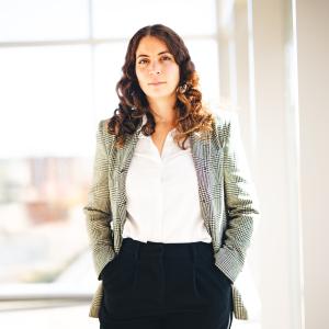 Sabrina Arias portrait in STEPS.